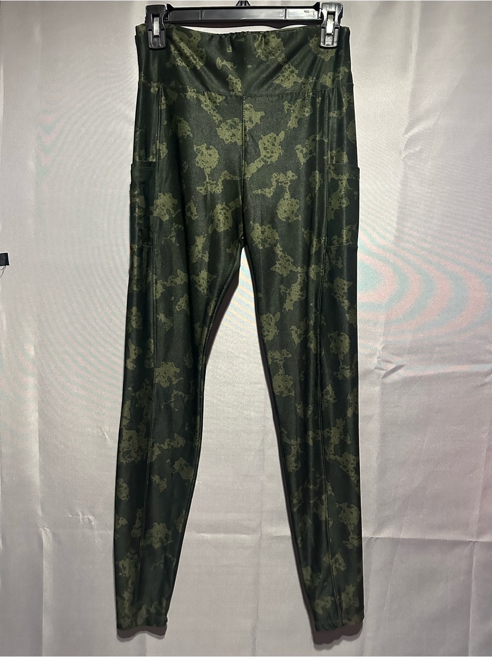 High-Rise Olive Green Print Active Leggings